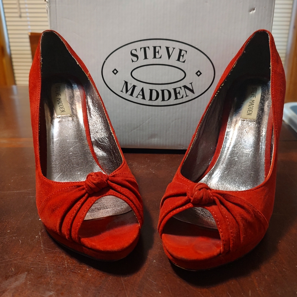 Steve Madden Princie Red Suede Footwear
